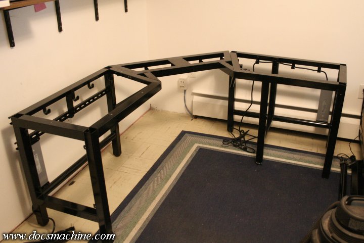 desk069.jpg