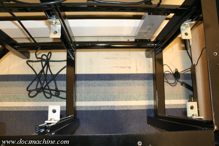 desk075.jpg