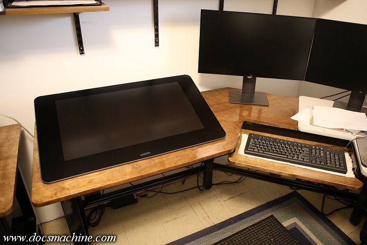 desk121.jpg